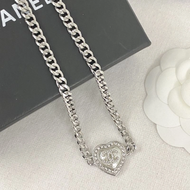 Supportive Chanel Necklaces 231588