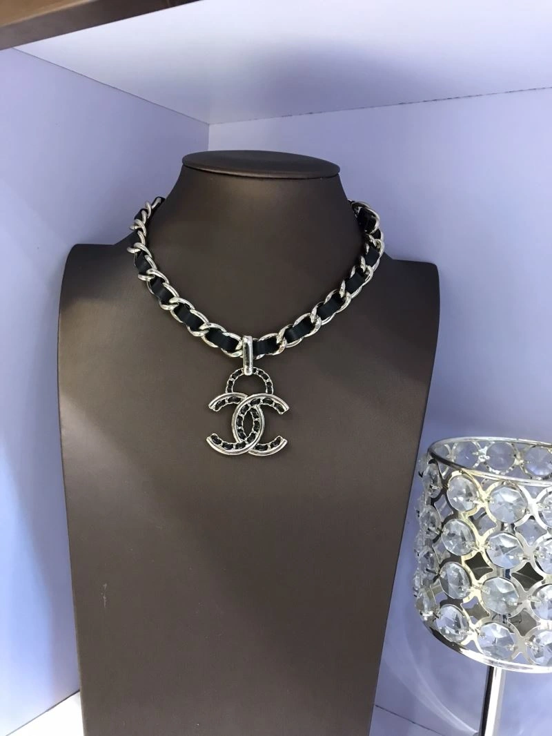 Chanel Necklaces EyeCatching 231502