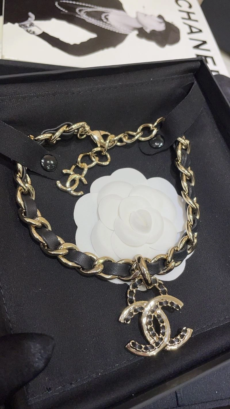 Chanel Necklaces EyeCatching 231502