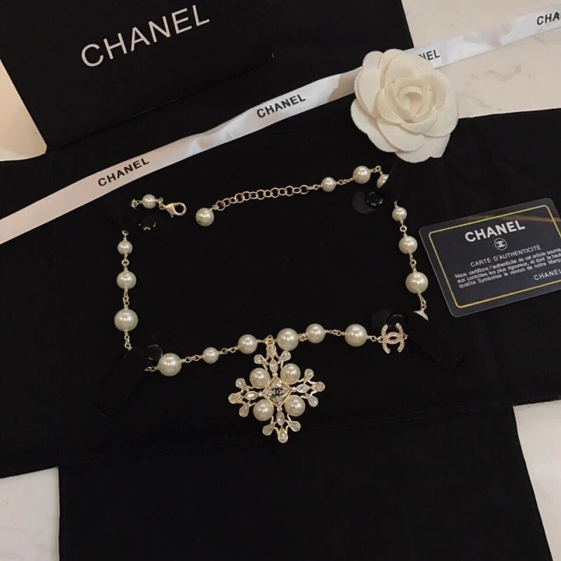Bold Chanel Necklaces 231583