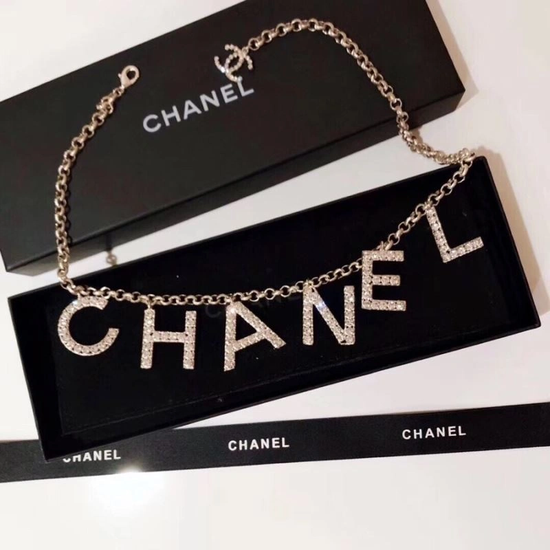 Chanel Necklaces Versatile 231504