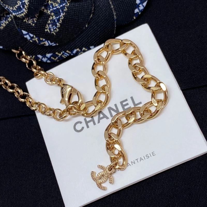 Neat Chanel Necklaces 231489