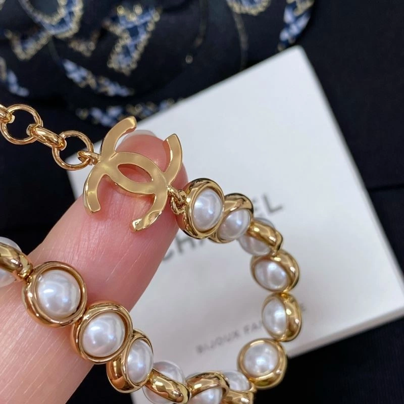 Neat Chanel Necklaces 231489