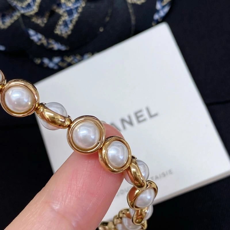 Neat Chanel Necklaces 231489