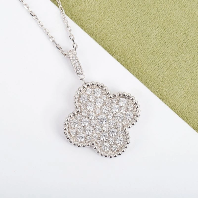 UrbanStyle Chanel Necklaces 231486