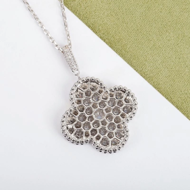 UrbanStyle Chanel Necklaces 231486