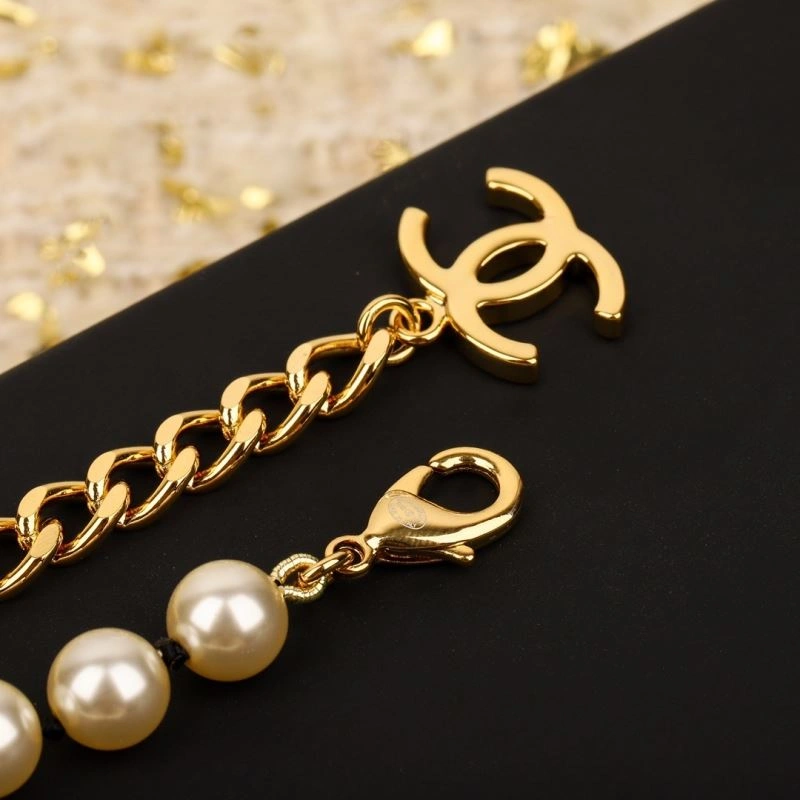 Minimalist Chanel Necklaces 231518