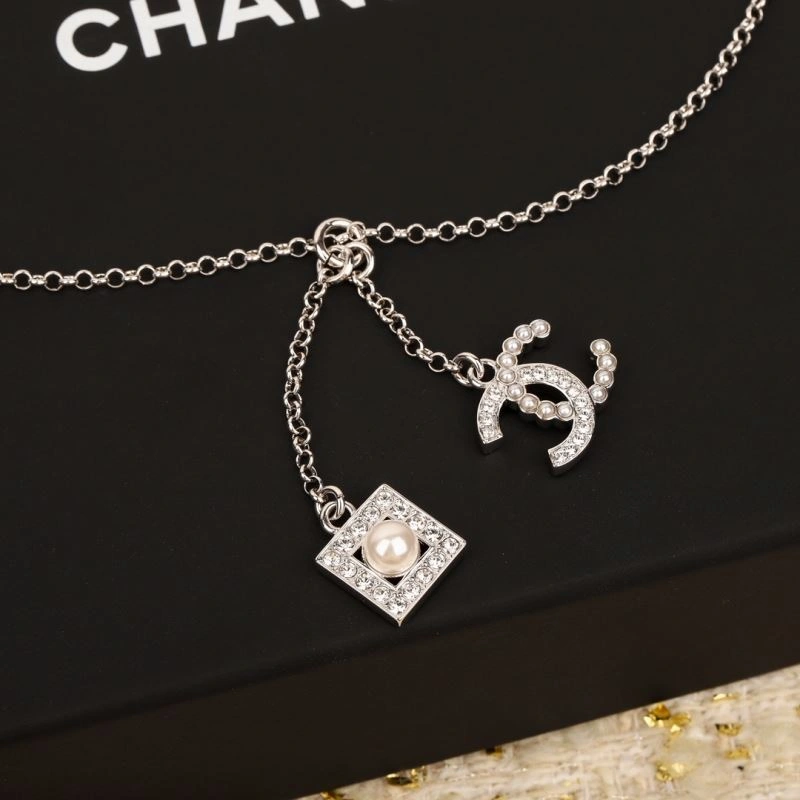 Breathable Chanel Necklaces 231478