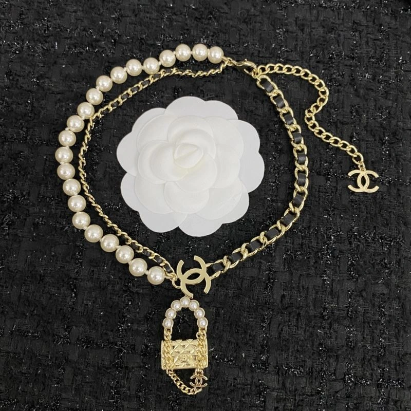 Chanel Necklaces Elegant 231482