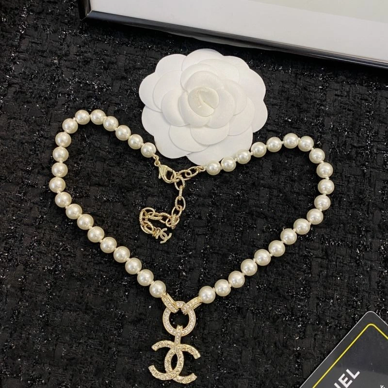 Timeless Chanel Necklaces 231477