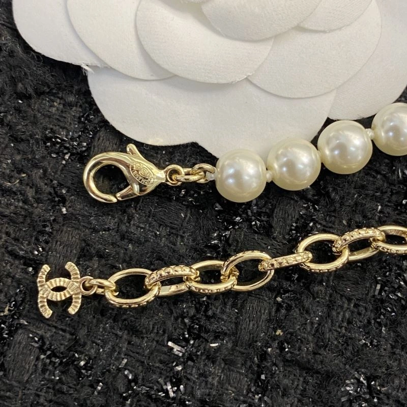 Timeless Chanel Necklaces 231477