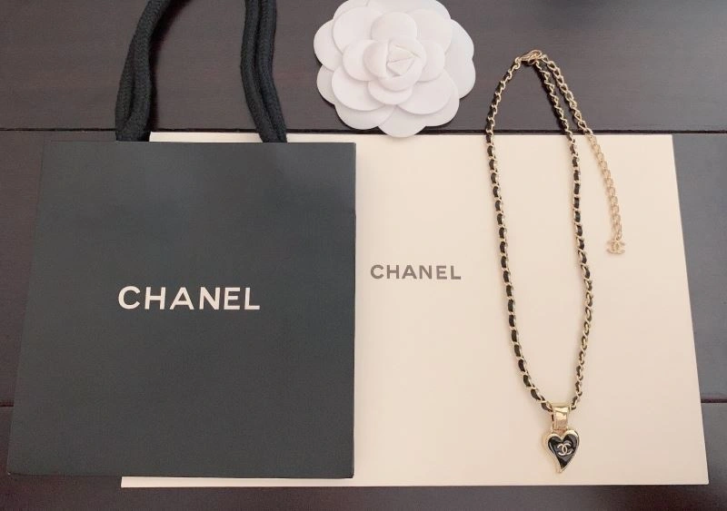 Modern Chanel Necklaces 231467