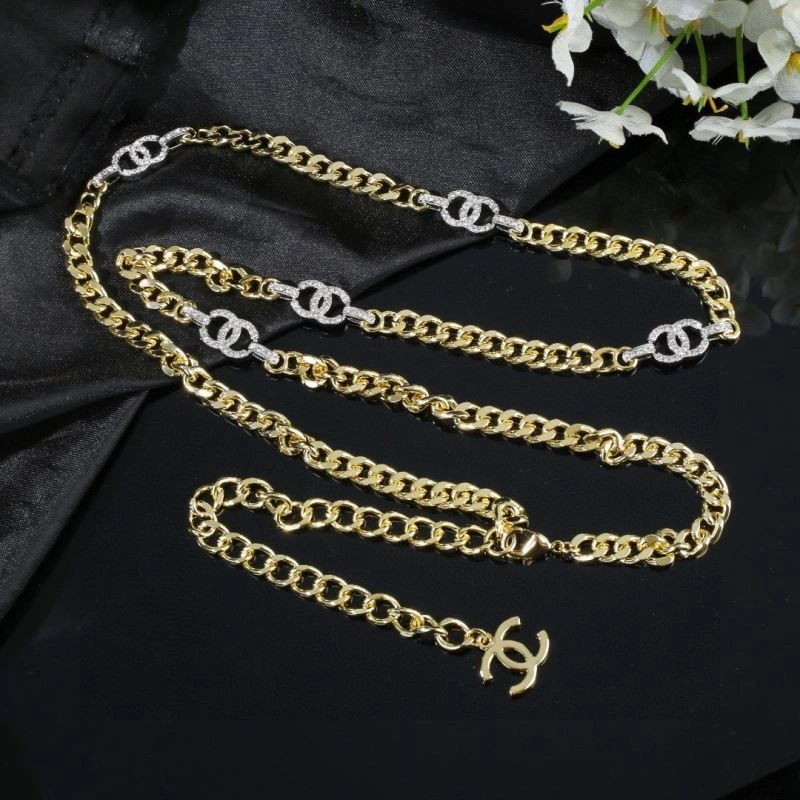 Lightweight Chanel Necklaces 231481