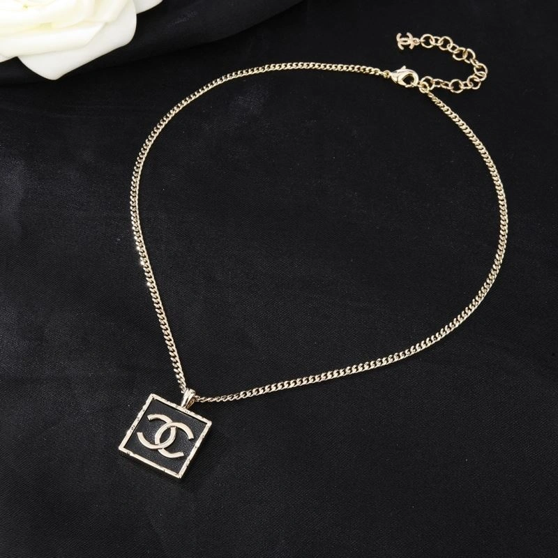 Unisex Chanel Necklaces 231561