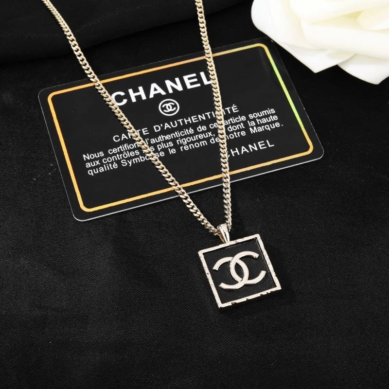Unisex Chanel Necklaces 231561