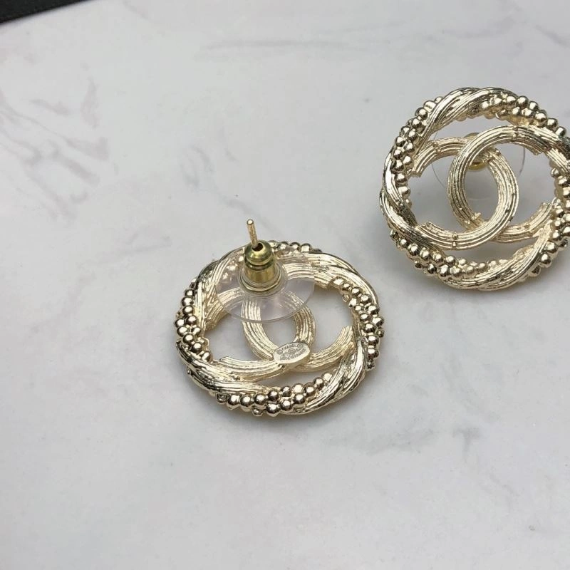Versatile Chanel Necklaces 231447