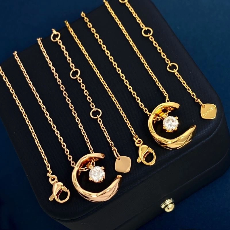 Chanel Necklaces Contemporary 231484