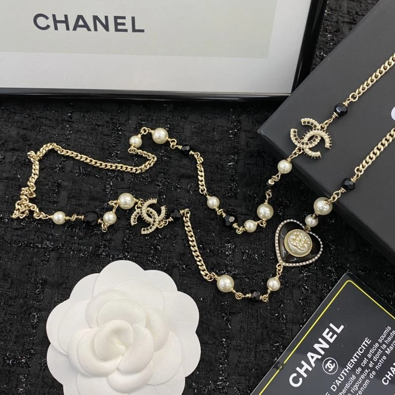 Seasonal Chanel Necklaces 231428