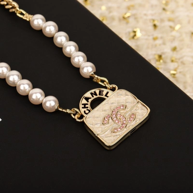 Chanel Necklaces WellDesigned 231527