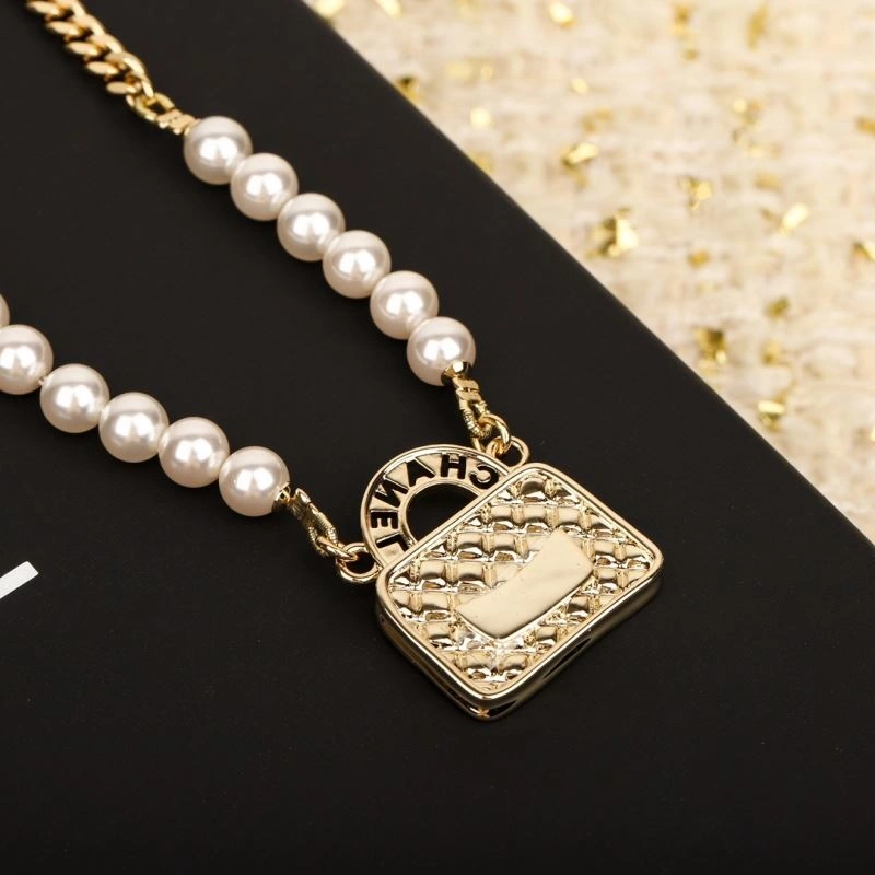 Chanel Necklaces WellDesigned 231527