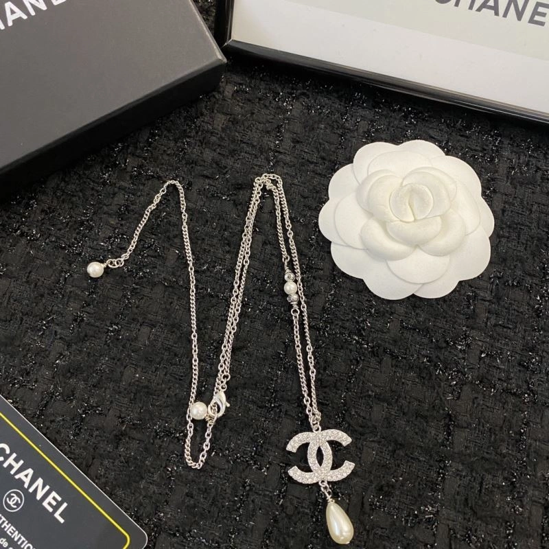 Chanel Necklaces Snug 229648