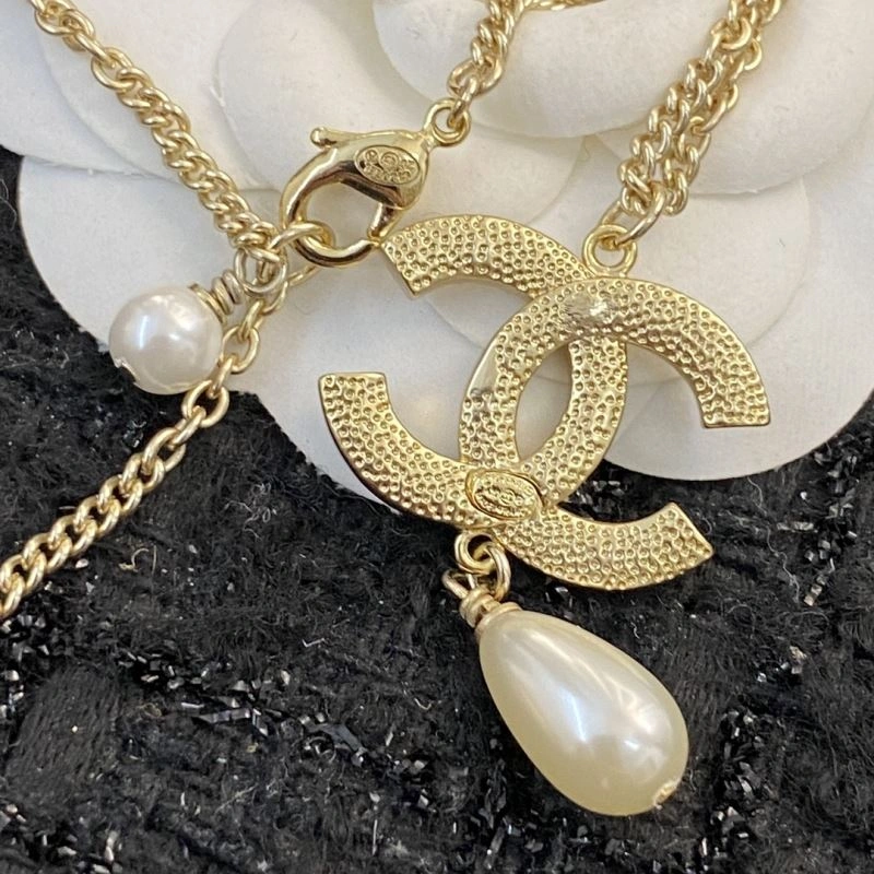 Chanel Necklaces Snug 229648