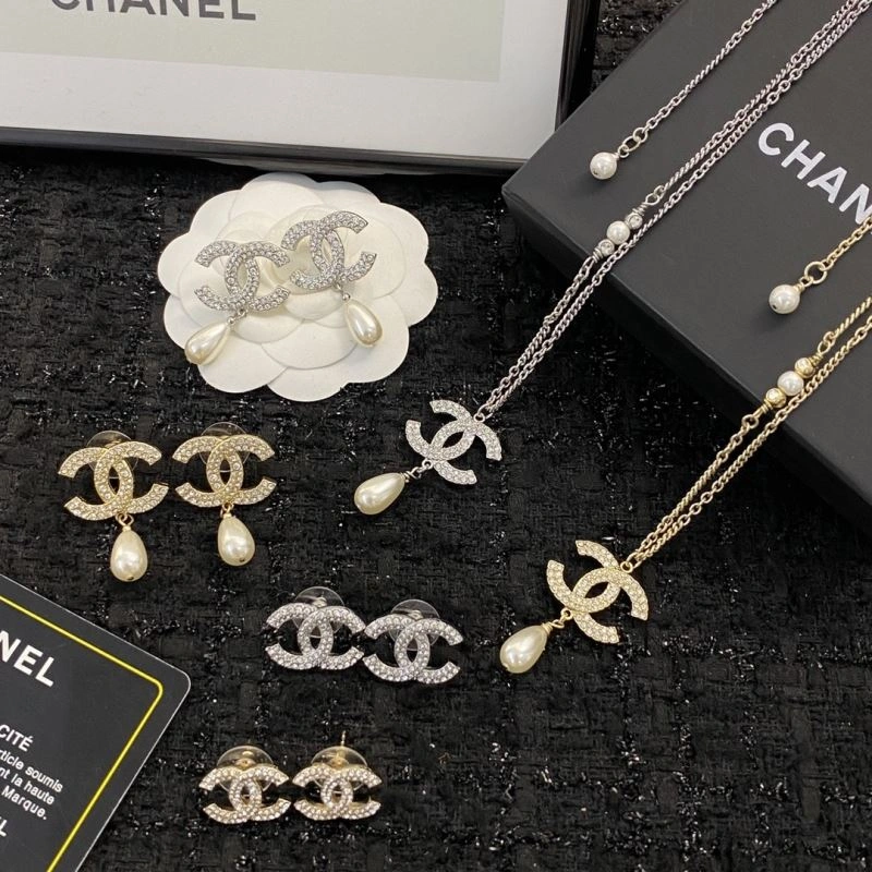 Chanel Necklaces Snug 229648