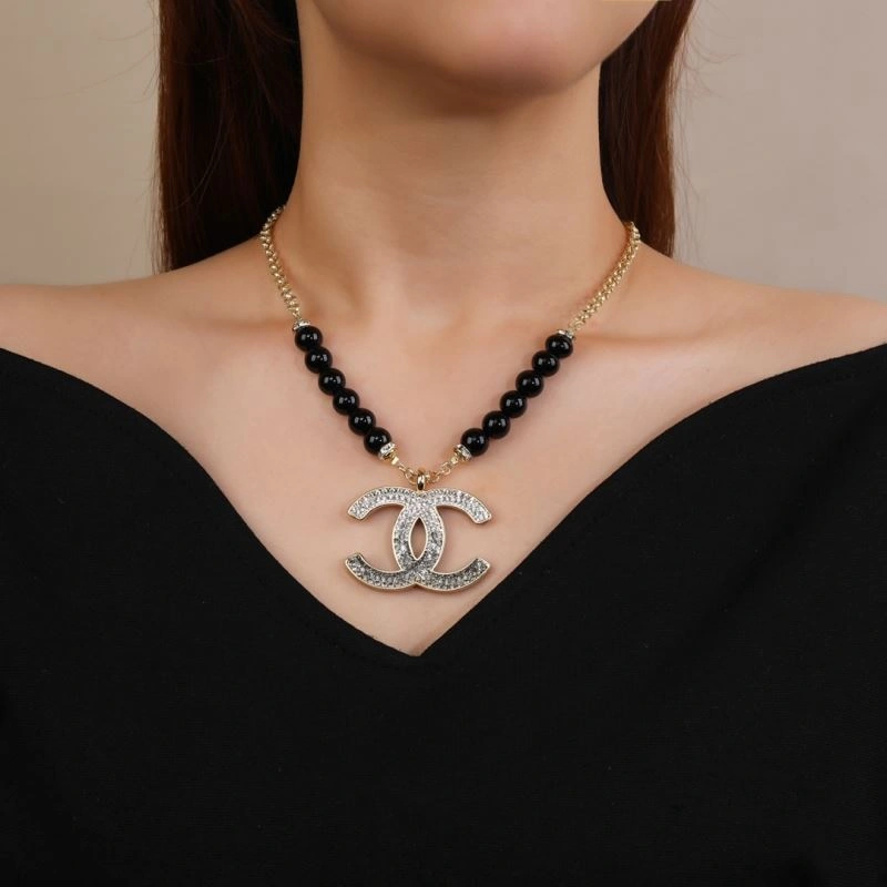 Tailored Chanel Necklaces 218785