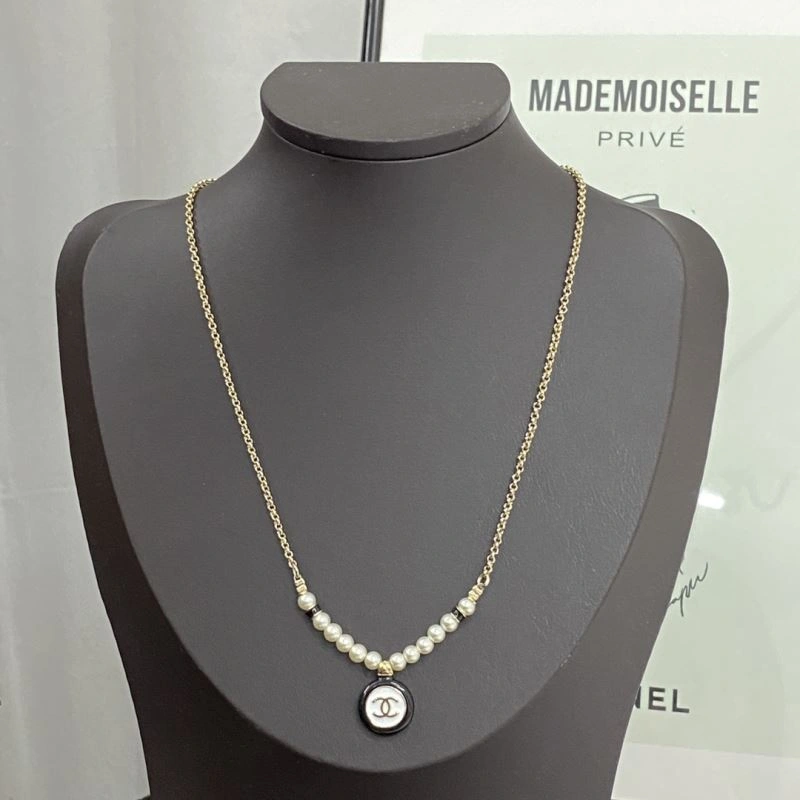 Chanel Necklaces Modern 229633