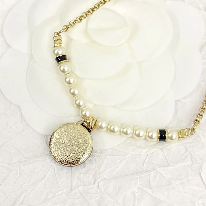 Chanel Necklaces Modern 229633