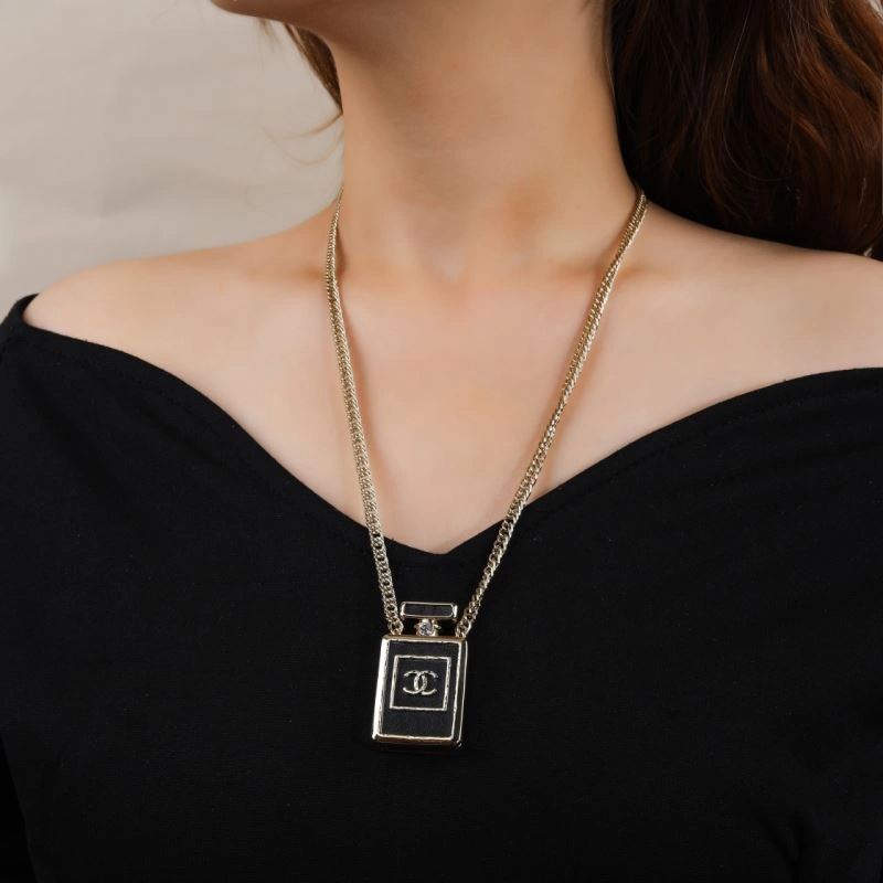 Chanel Necklaces Lightweight 229628
