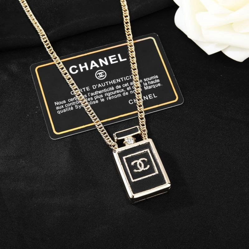 Chanel Necklaces Lightweight 229628