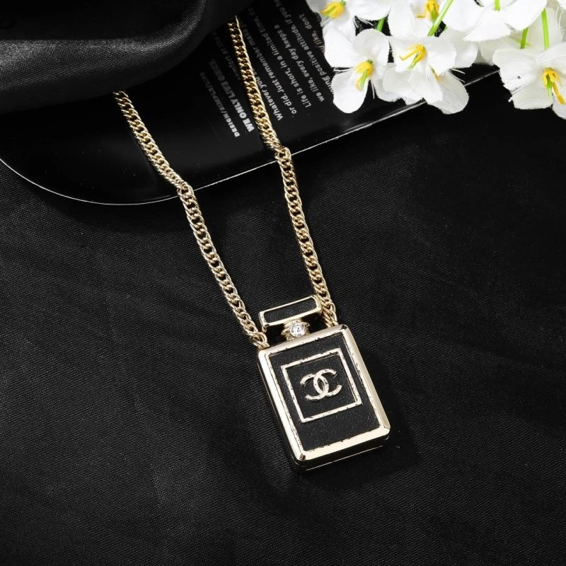 Chanel Necklaces Lightweight 229628