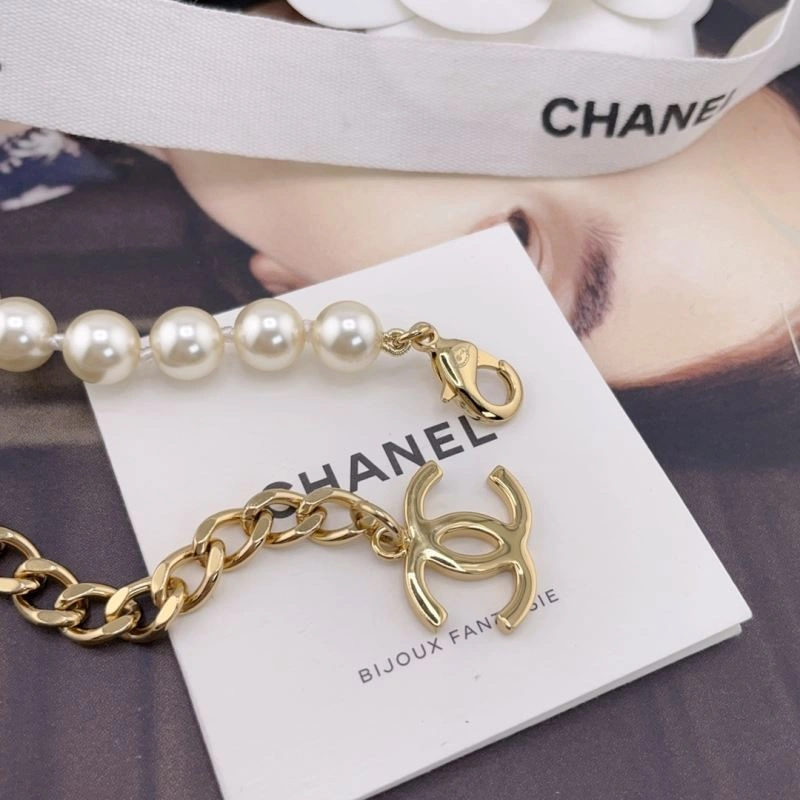 Effortless Chanel Necklaces 229611