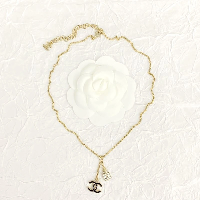Chanel Necklaces Cozy 229677