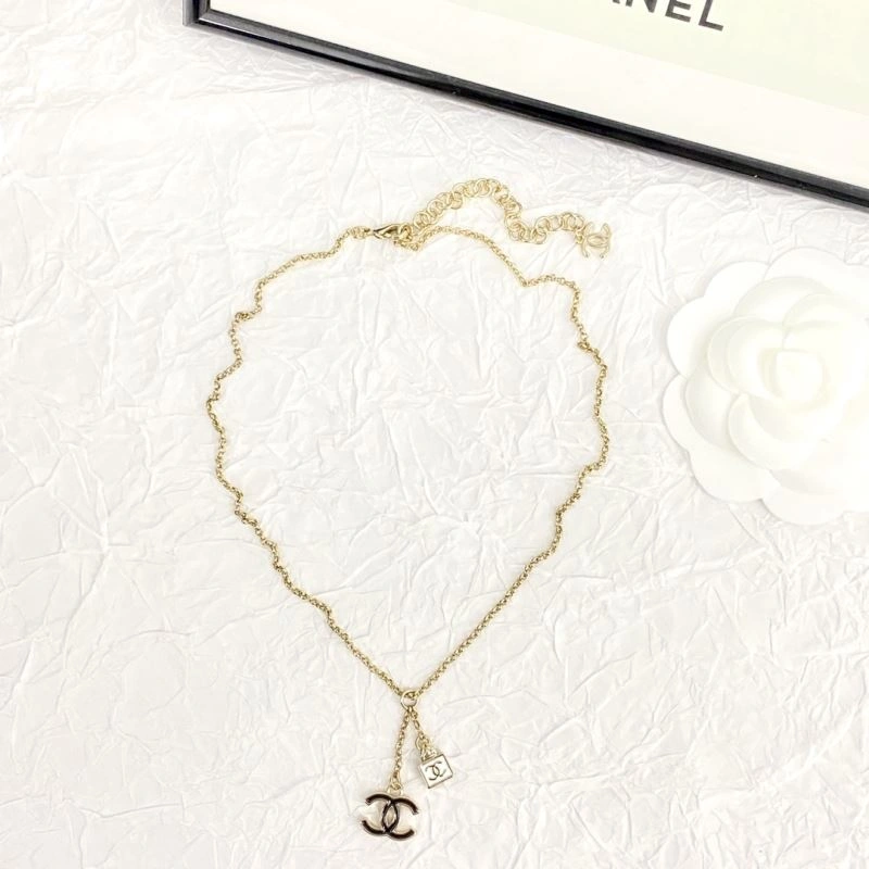 Chanel Necklaces Cozy 229677