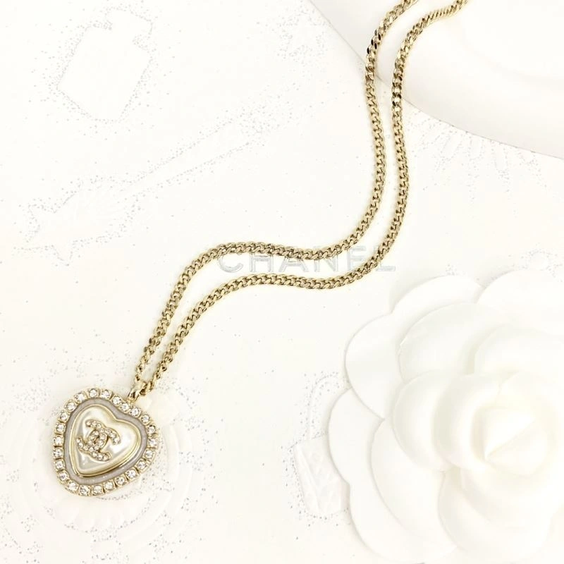 Unique Chanel Necklaces 229644
