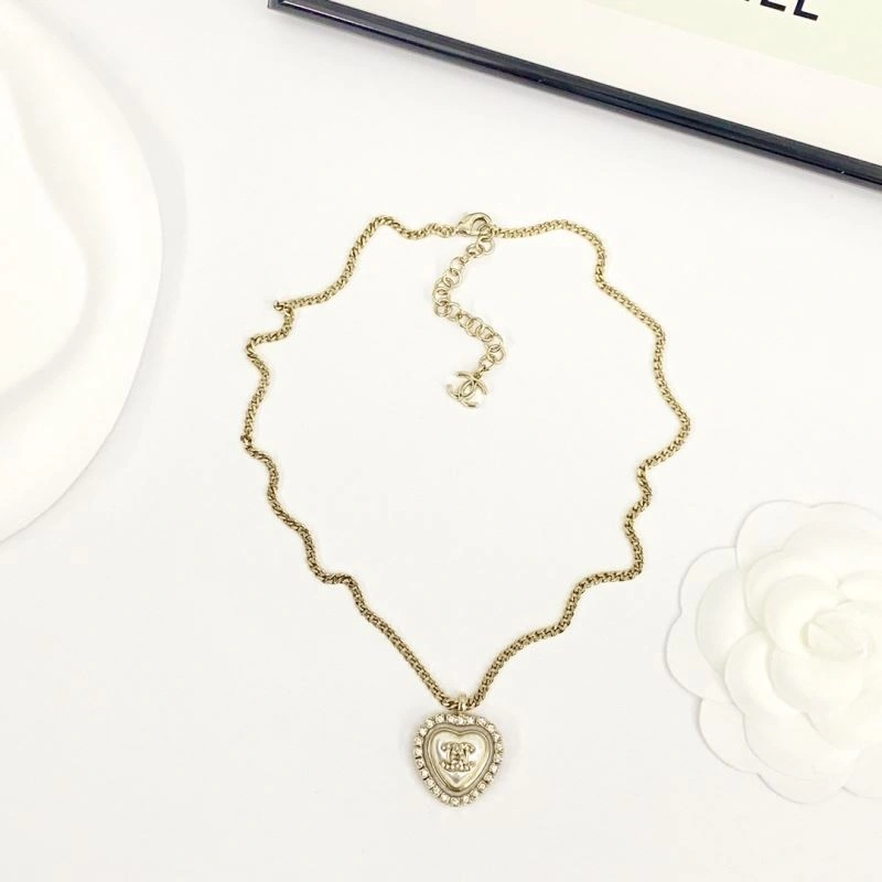 Unique Chanel Necklaces 229644
