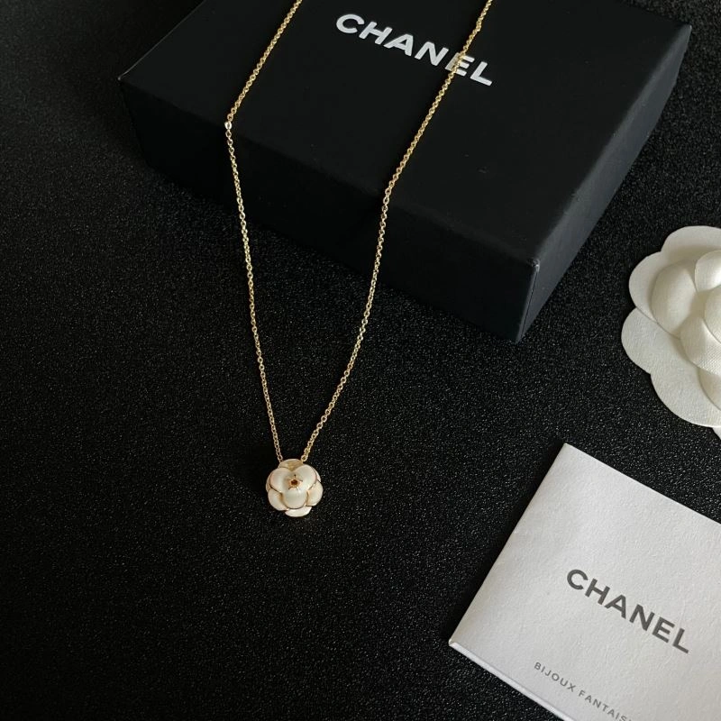 Chanel Necklaces Resilient 229583