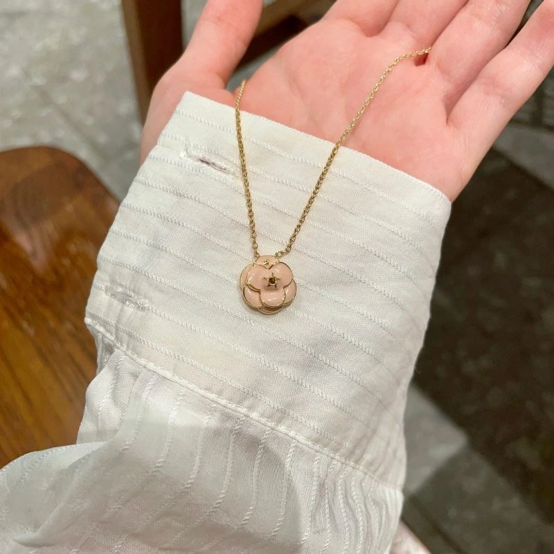 Chanel Necklaces EyeCatching 229574