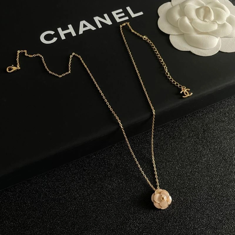 Chanel Necklaces EyeCatching 229574