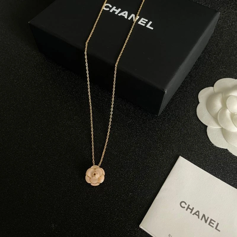 Chanel Necklaces EyeCatching 229574