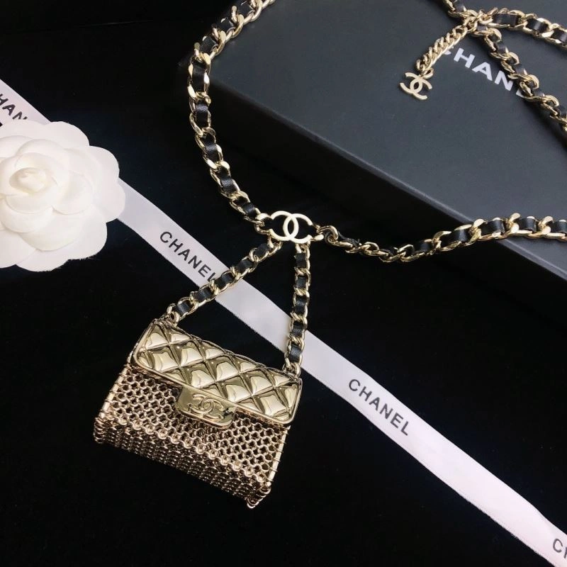 Modern Chanel Necklaces 229598