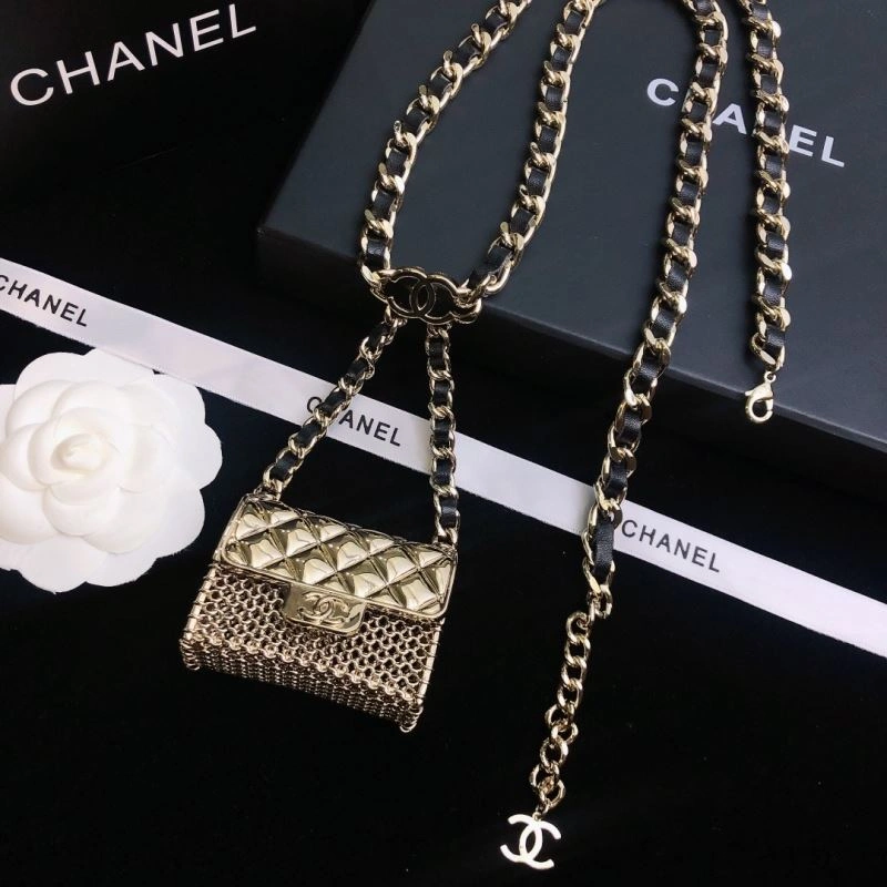Modern Chanel Necklaces 229598