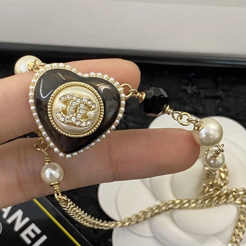 WellDesigned Chanel Necklaces 229591