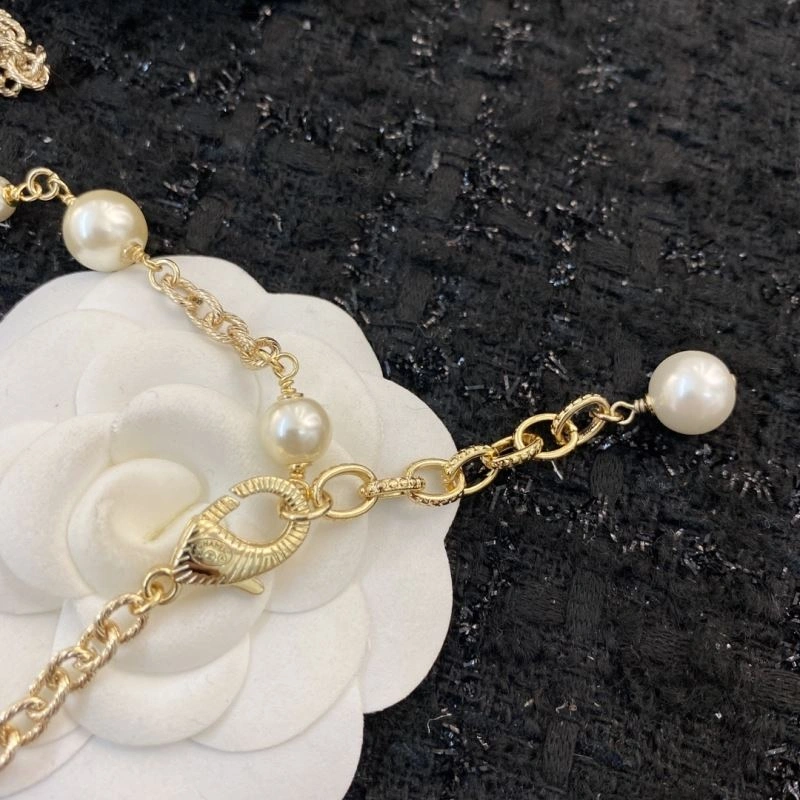 Affordable Chanel Necklaces 229570