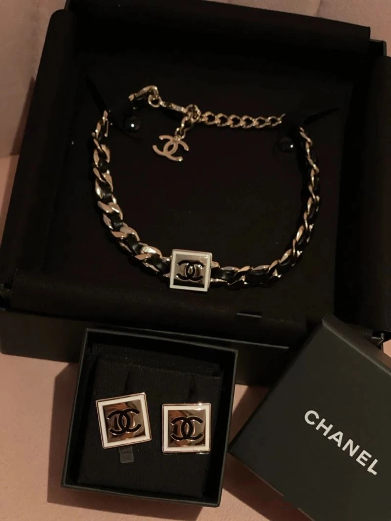 HighQuality Chanel Necklaces 229592