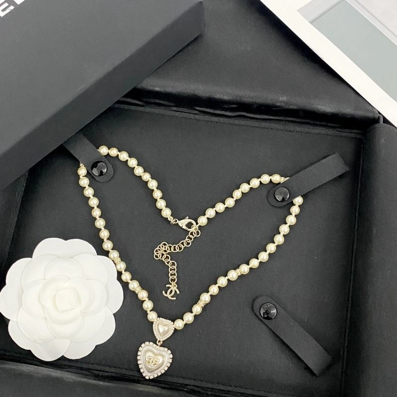 Chanel Necklaces Contemporary 229597