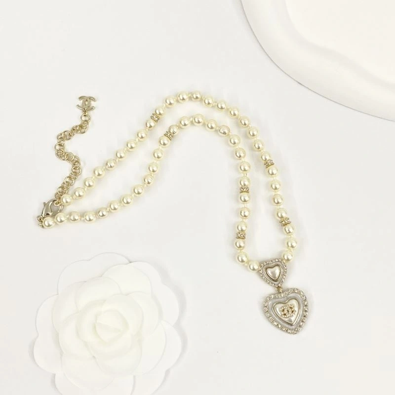 Chanel Necklaces Contemporary 229597