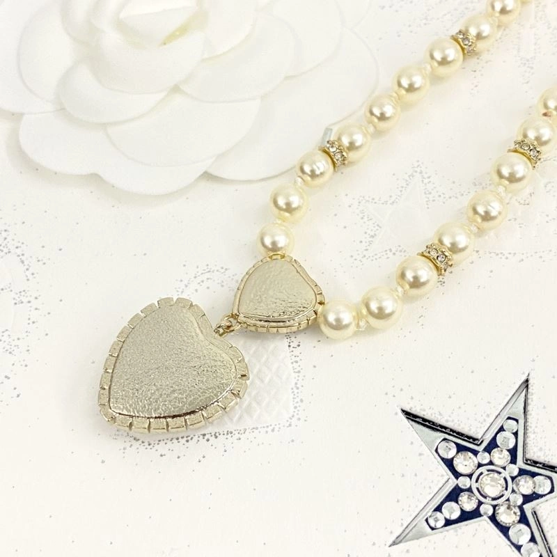 Chanel Necklaces Contemporary 229597
